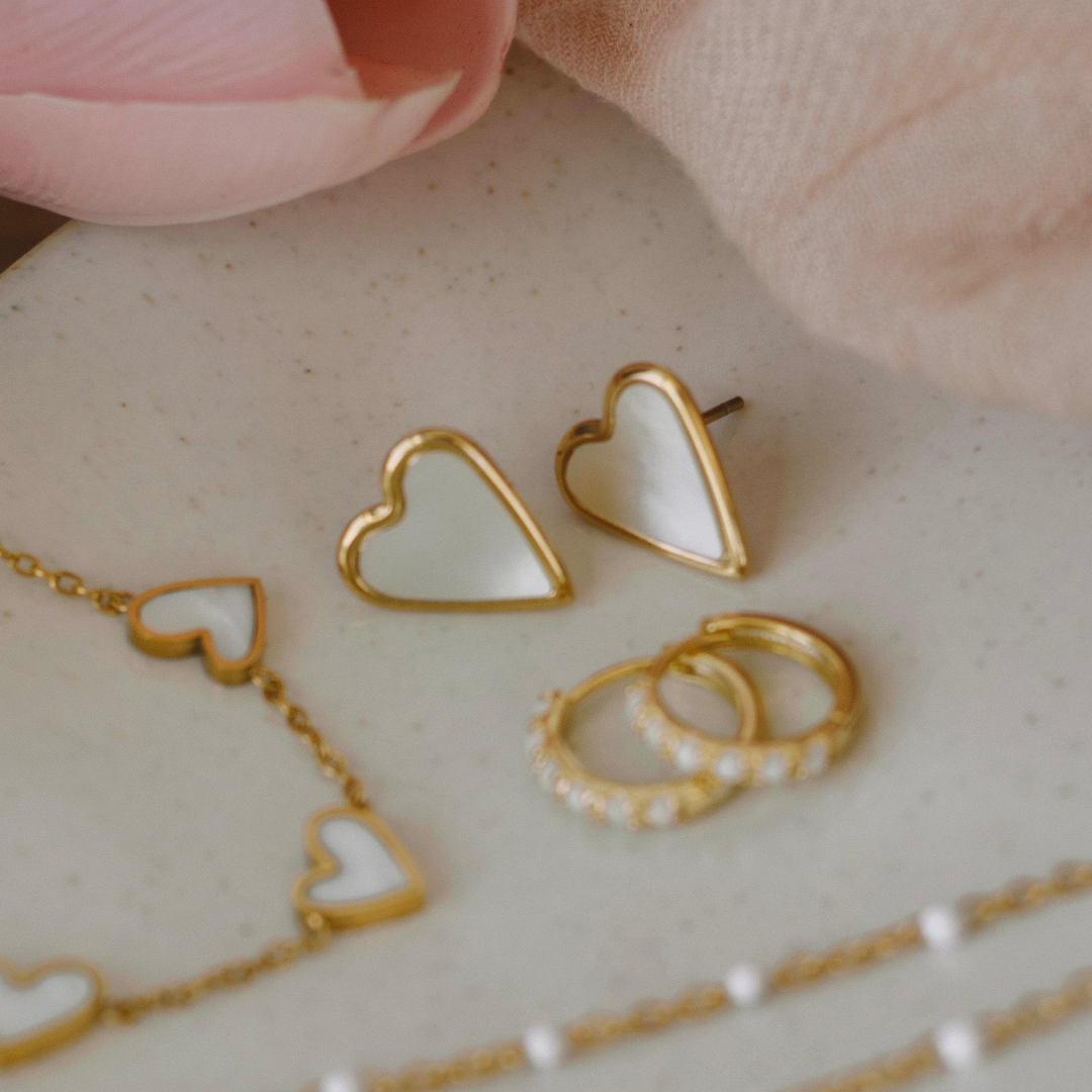 Studs Coeurs Nacrés