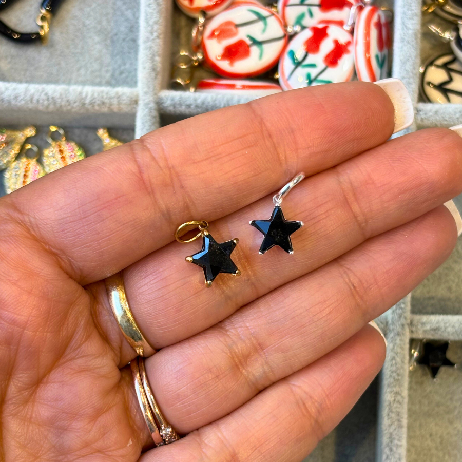 Étoile zircon noir