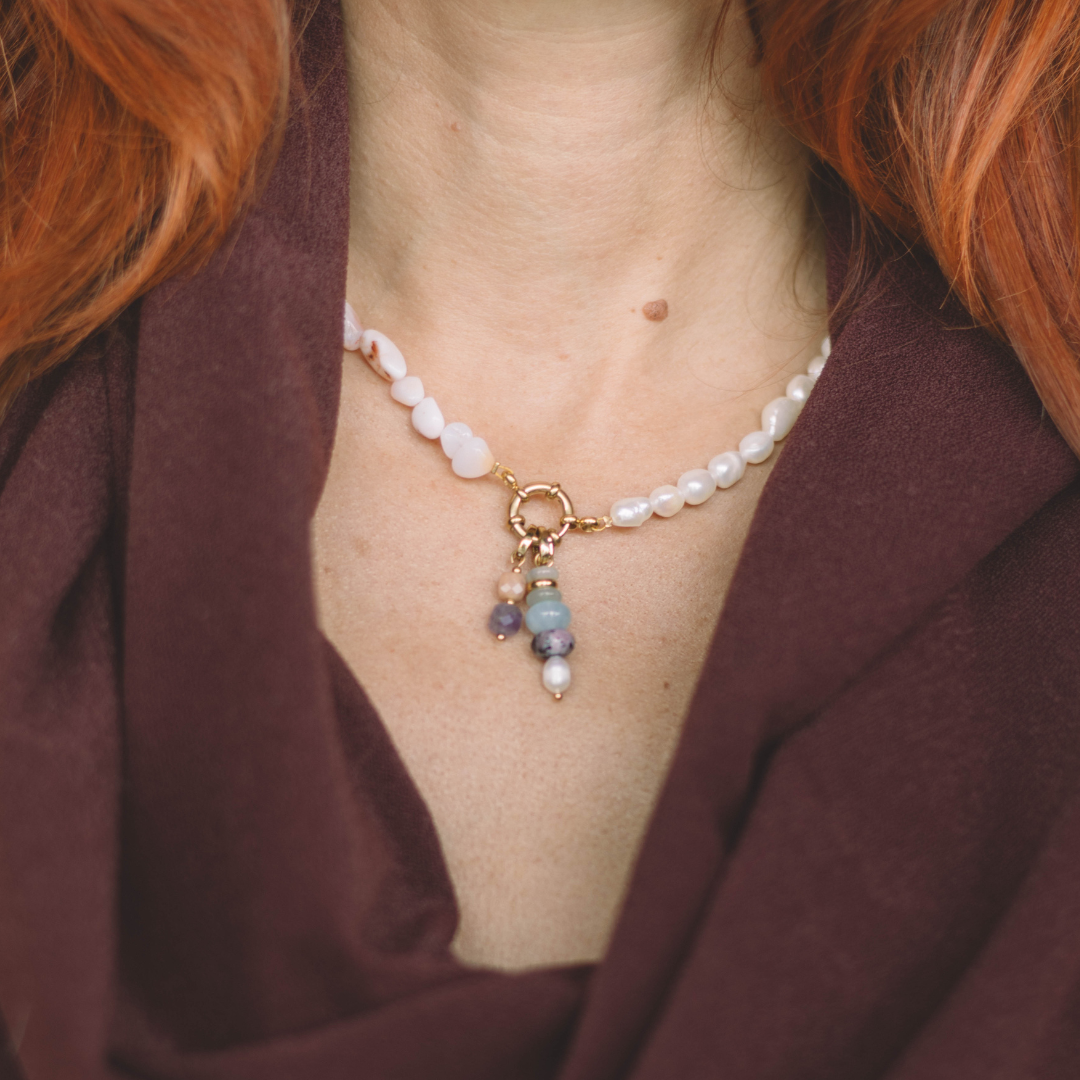Collier Perles Et Pierres Roses