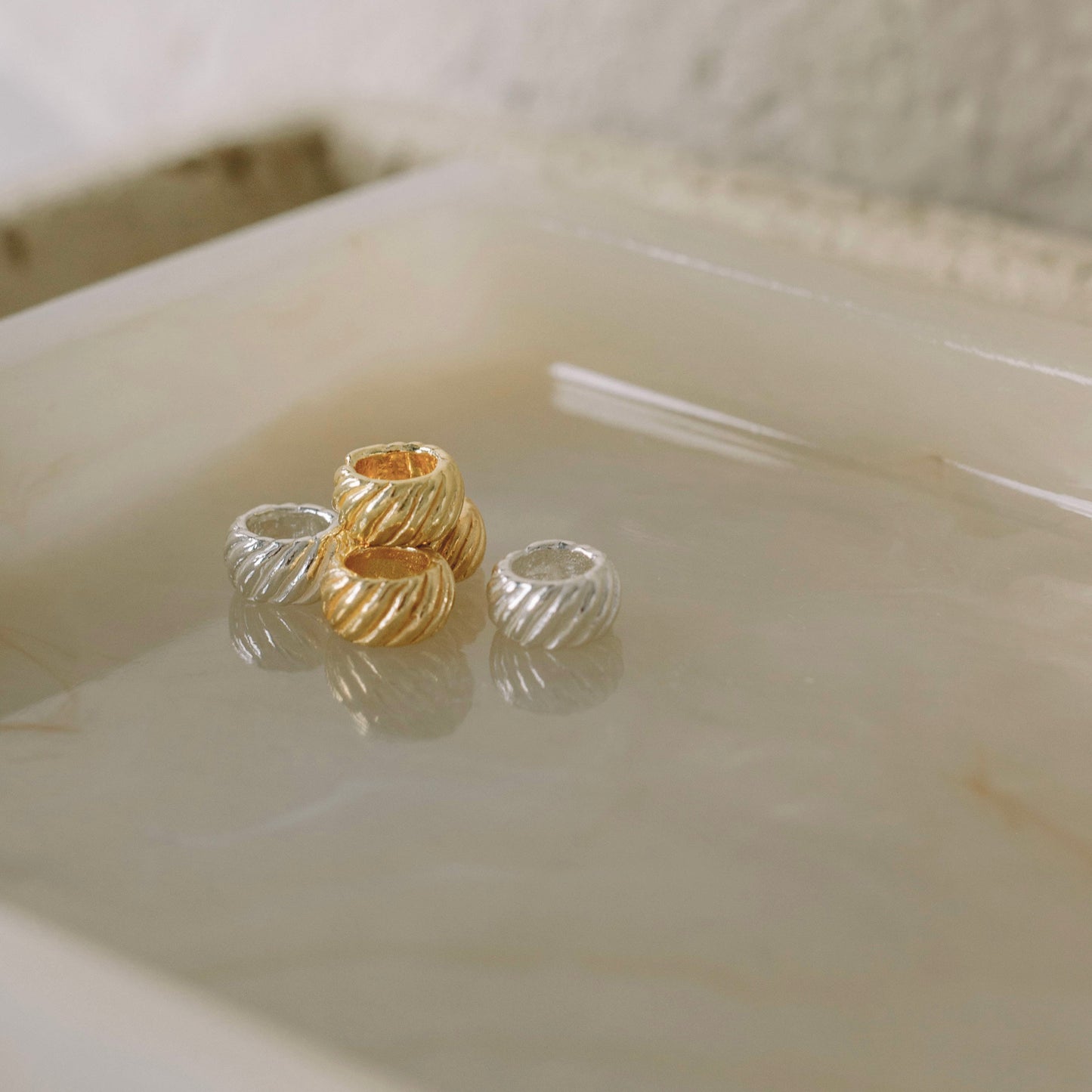 Twisted Spacer