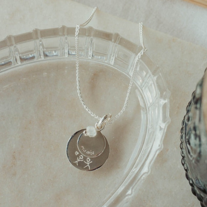 Médaillon Mamie (imparfait)