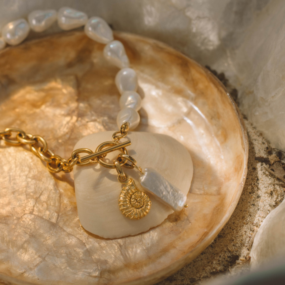 Pearl and Chain Duo