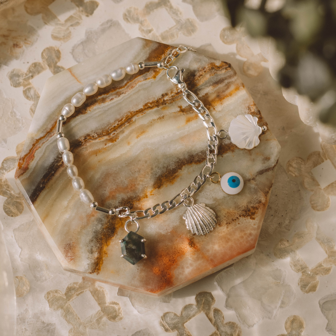 Pearls and Figaro Bracelet