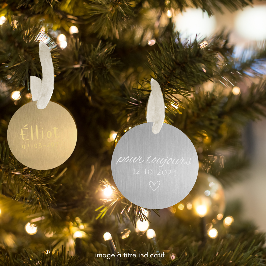 Personalized Ornament W01 - Mistletoe Branches