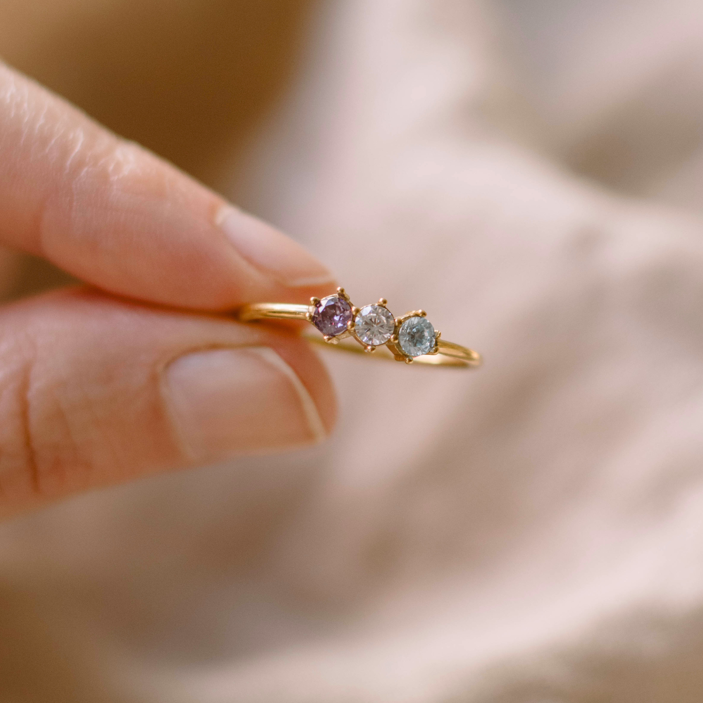 Bague de Quatre Pierres Personnalisable